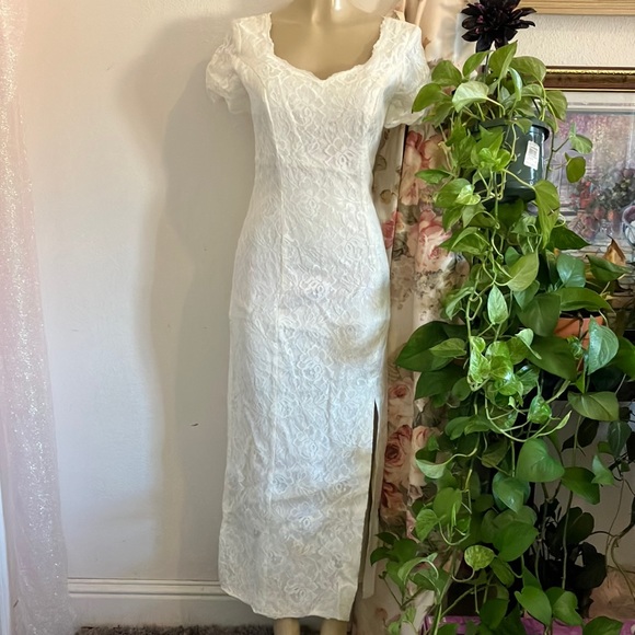 Vintage Wedding Dress UNITE! Ivory Lace Shell with Lining Long with Slit on Left - Picture 3 of 15